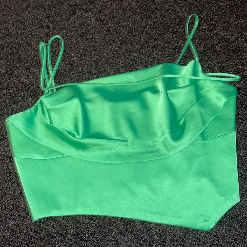 She stands out bustier